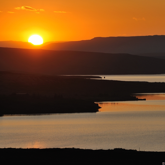 081-D91_0725_Thingvallavatn_lavove_pohori.jpg
